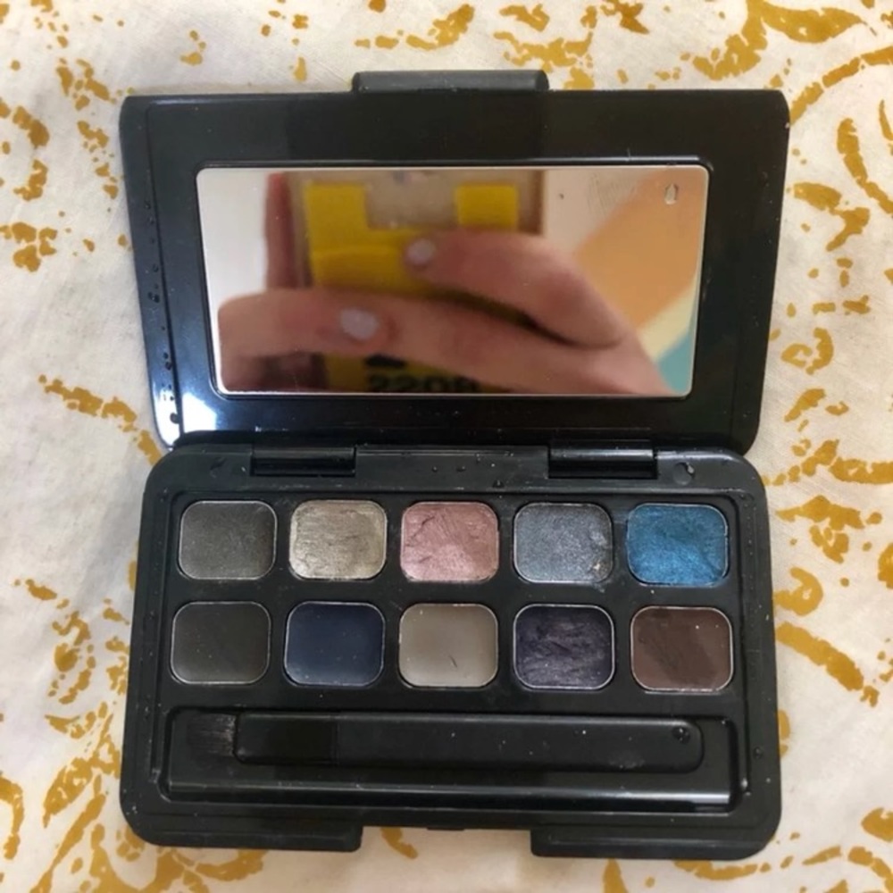 ⭕️Smashbox eyeliner palette